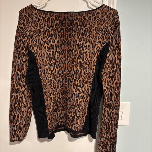 Sweater - Picture 2 of 2